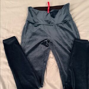 SPANX green Velvet Leggings O5